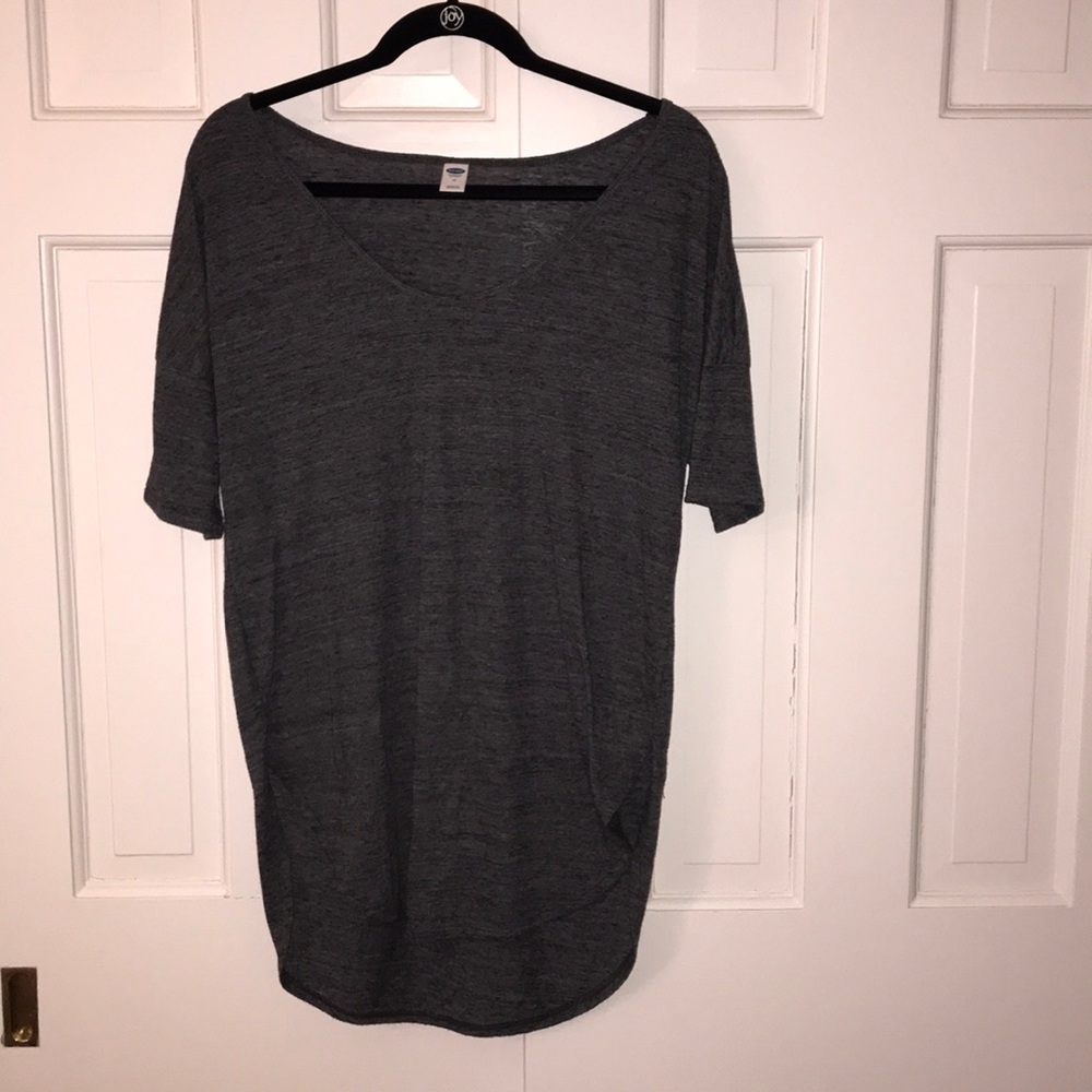 Old Navy Grey T-Shirt